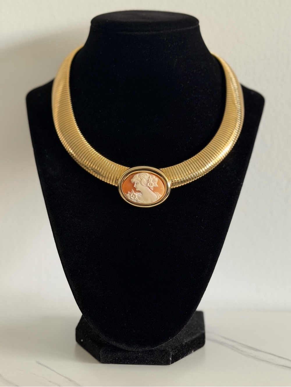 Vintage Gold Collar Necklace with Cameo